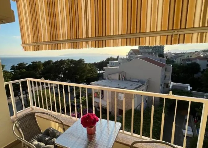 Bellissima By The Sea Макарська