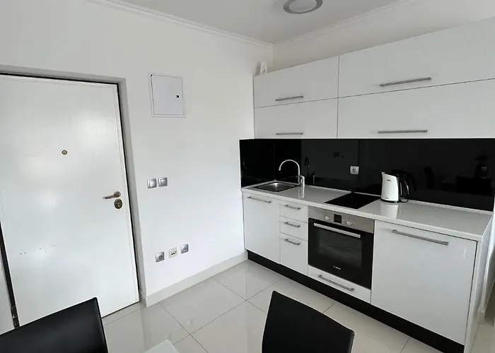 Apartment Bellissima By The Sea