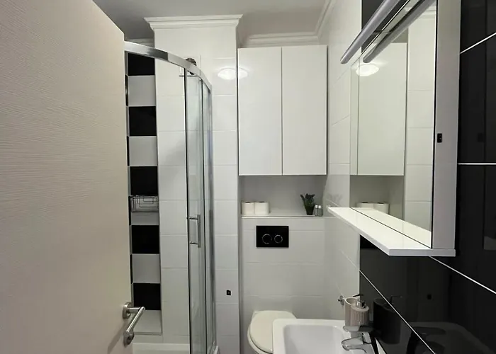 Apartment Bellissima By The Sea Makarska